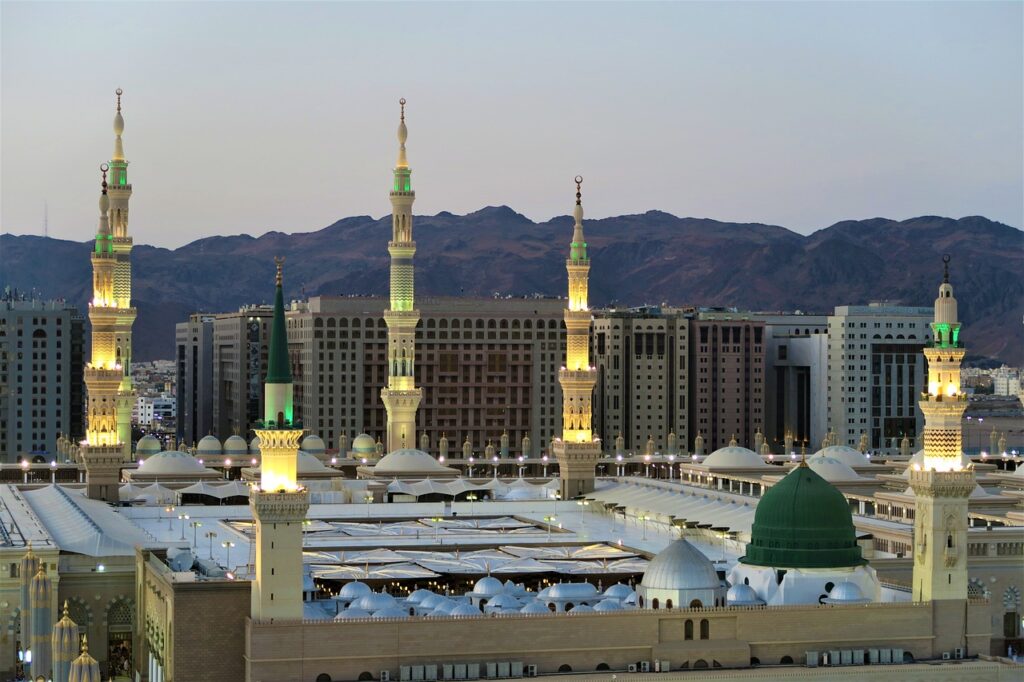 Historical Advancement of Islamic Architecture
